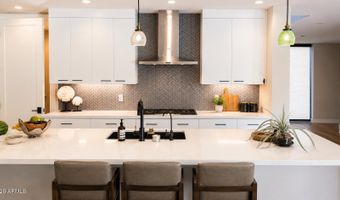6525 E CAVE CREEK Rd 34, Cave Creek, AZ 85331