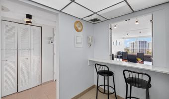 3701 N Country Club Dr 2209, Aventura, FL 33180