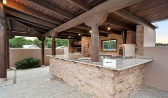 325 Braught Ln, Bosque Farms, NM 87068