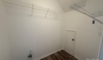 1326 Nadies Ct, Charlotte, NC 28214
