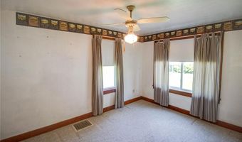3616 Coronado Dr, Alton, IL 62002