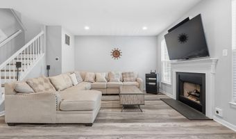 43612 DUNHILL CUP Sq, Ashburn, VA 20147