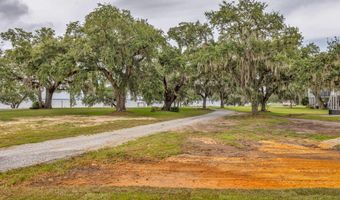 642 N Beach Blvd, Bay St. Louis, MS 39520