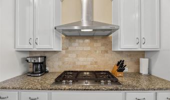 6903 CRESTPOINT Dr, Apollo Beach, FL 33572