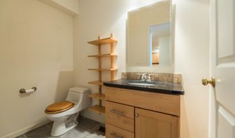 128 Ponds View Dr, Ann Arbor, MI 48103
