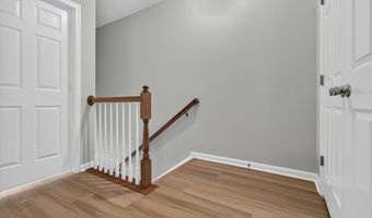 43845 CENTERGATE Dr, Ashburn, VA 20148
