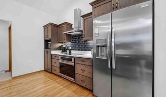 5574 Bantry Ln, Fitchburg, WI 53711