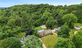 70 S Meadowcroft Dr, Akron, OH 44313