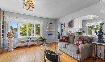 120 Vernon St, Algoma, WI 54201
