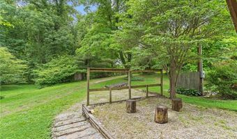 594 E Harrod Rd, Austin, IN 47102