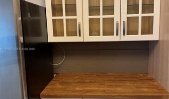 9500 W Bay Harbor Dr 7H, Bay Harbor Islands, FL 33154