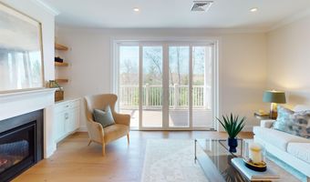 1 Longview Dr 106, Atkinson, NH 03811