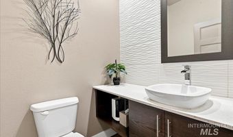 857 N River Path Ln, Boise, ID 83703