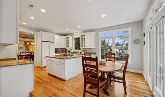 8807 RIDGE Rd, Bethesda, MD 20817