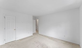 56 Pembroke Rd APT 11, Danbury, CT 06811