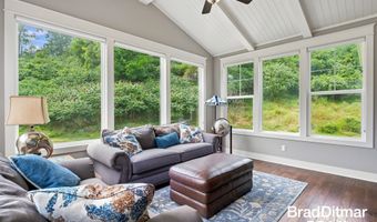 539 W Abbey Mill Dr SE, Ada, MI 49301