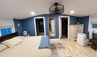 35 High St, Burrillville, RI 02859