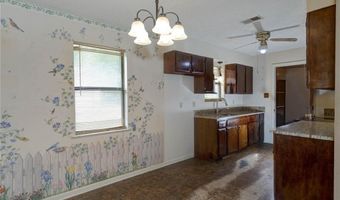 1903 Armory Dr, Americus, GA 31719