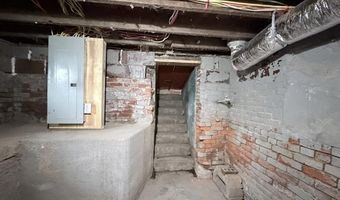 416 W 7th St, Auburn, IN 46706