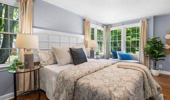 1107 Arborview Blvd, Ann Arbor, MI 48103