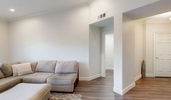 3275 Lenox APT 413, Atlanta, GA 30324