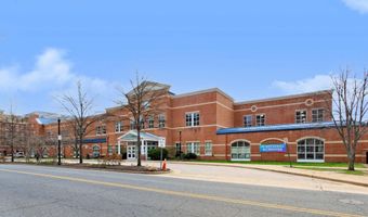 4950 BRENMAN PARK Dr 308, Alexandria, VA 22304