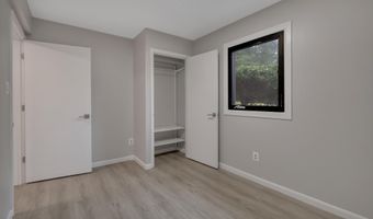 6170 HOWELLS Rd, Alexandria, VA 22310