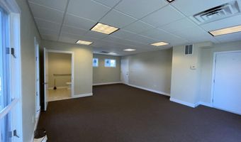 129 Airport Rd 3, Barnstable, MA 02630