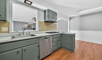 608 Mount Vernon Dr, Arnold, MO 63010