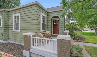 8105 Grandview Ave, Arvada, CO 80002