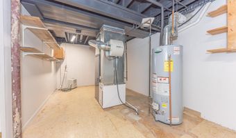 2728 Kimberley Rd, Ann Arbor, MI 48104