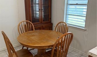 147 N 8th St, Aransas Pass, TX 78336