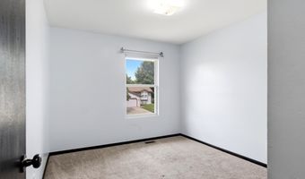 240 E Park Dr, Auburn, KS 66402