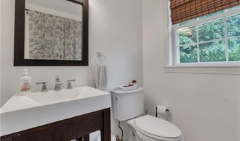 6 Fleuette Dr, Bellingham, MA 02019