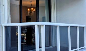 20505 E Country Club Dr 138, Aventura, FL 33180