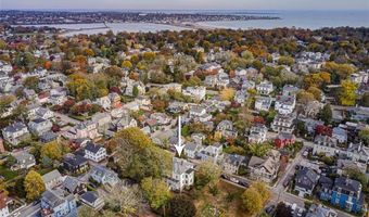 12 Mt. Vernon St 5, Newport, RI 02840