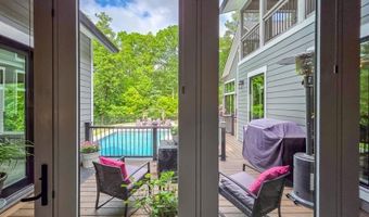 14 Allatoona Estates Dr SE, Acworth, GA 30102