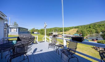 81 Shoreline Dr, Barnet, VT 05821
