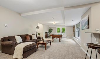 22 Elizabeth Way, Bedford, NH 03110