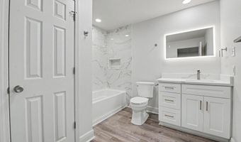6105 E Desoto St, Bay St. Louis, MS 39520