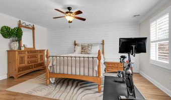 133 Maplewood Ave, Atlantic Highlands, NJ 07716