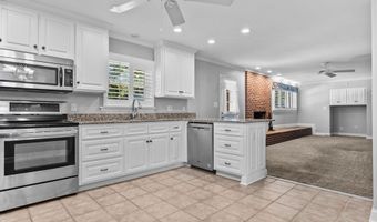 2202 Trowbridge Rd, Albany, GA 31721