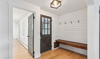 15 Birchwood Dr, Cumberland, RI 02864
