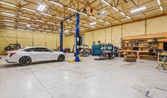 6070 SW Santa Fe Lake Rd, Augusta, KS 67010