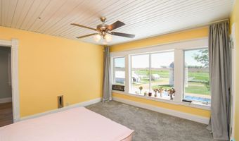 47138 293rd St, Beresford, SD 57004