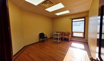 121 W Oak St Ste 2, Amityville, NY 11701
