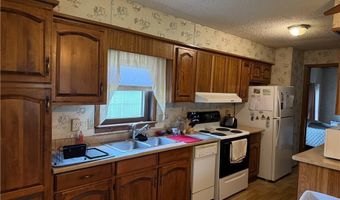32 Lane E, Coventry, RI 02816