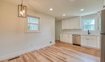 222 Northgate Cir, Boiling Springs, SC 29316