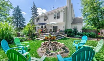 6 Colonial Cir, Alloway, NJ 07418