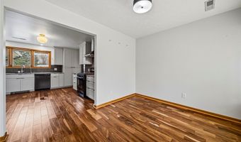 1584 Hemlock Dr, Ashtabula, OH 44004